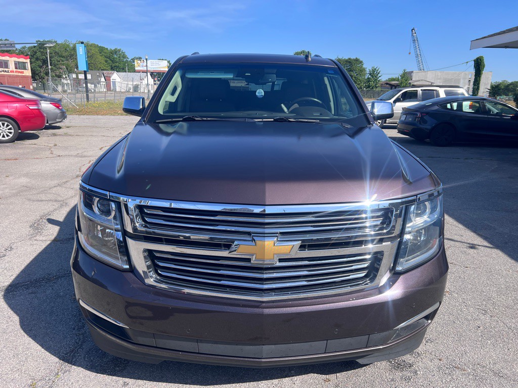 2015 Chevrolet Tahoe Image 2