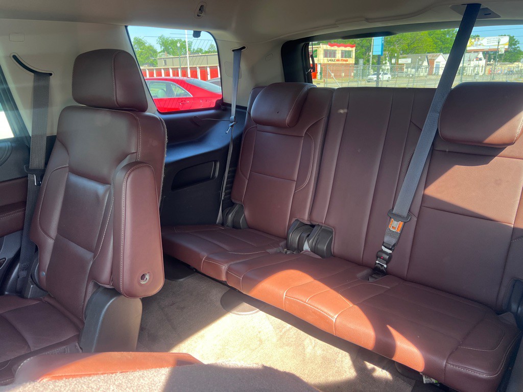 2015 Chevrolet Tahoe Image 12
