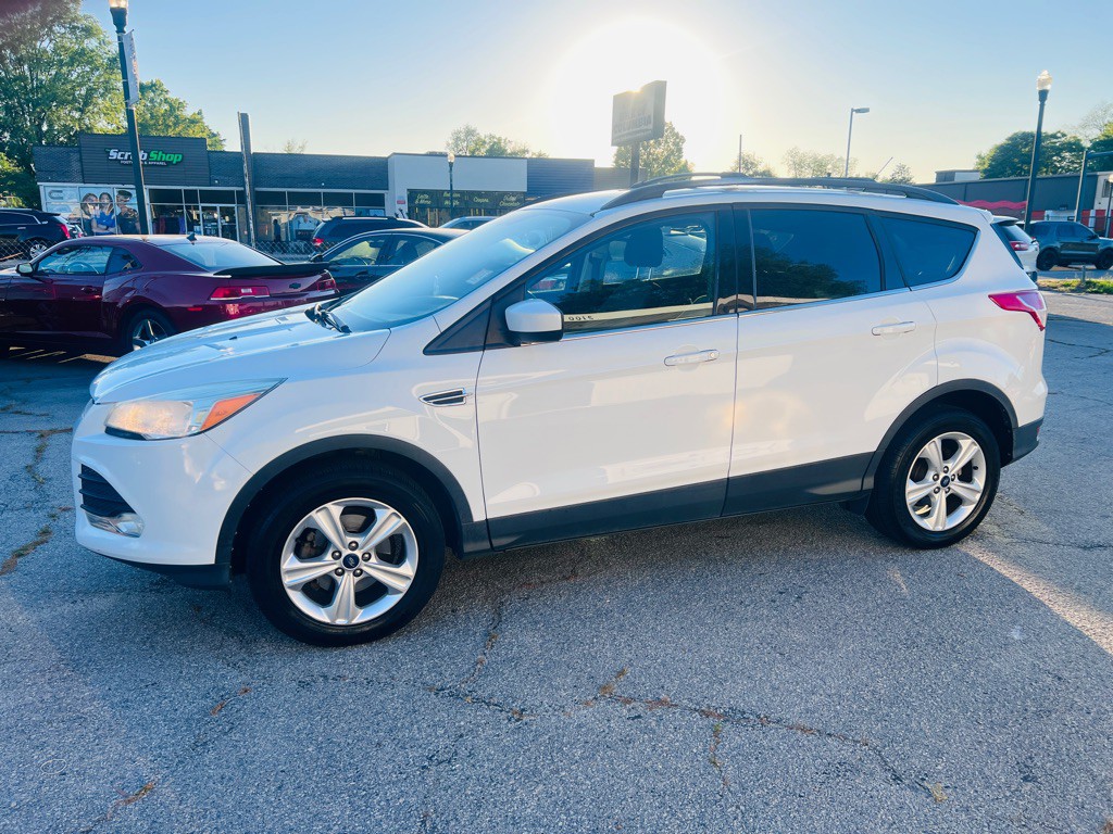 2013 Ford Escape Image 1