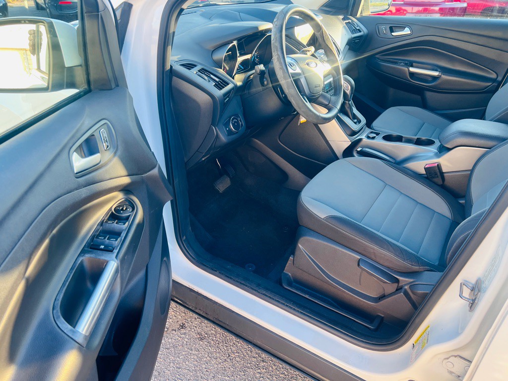 2013 Ford Escape Image 9