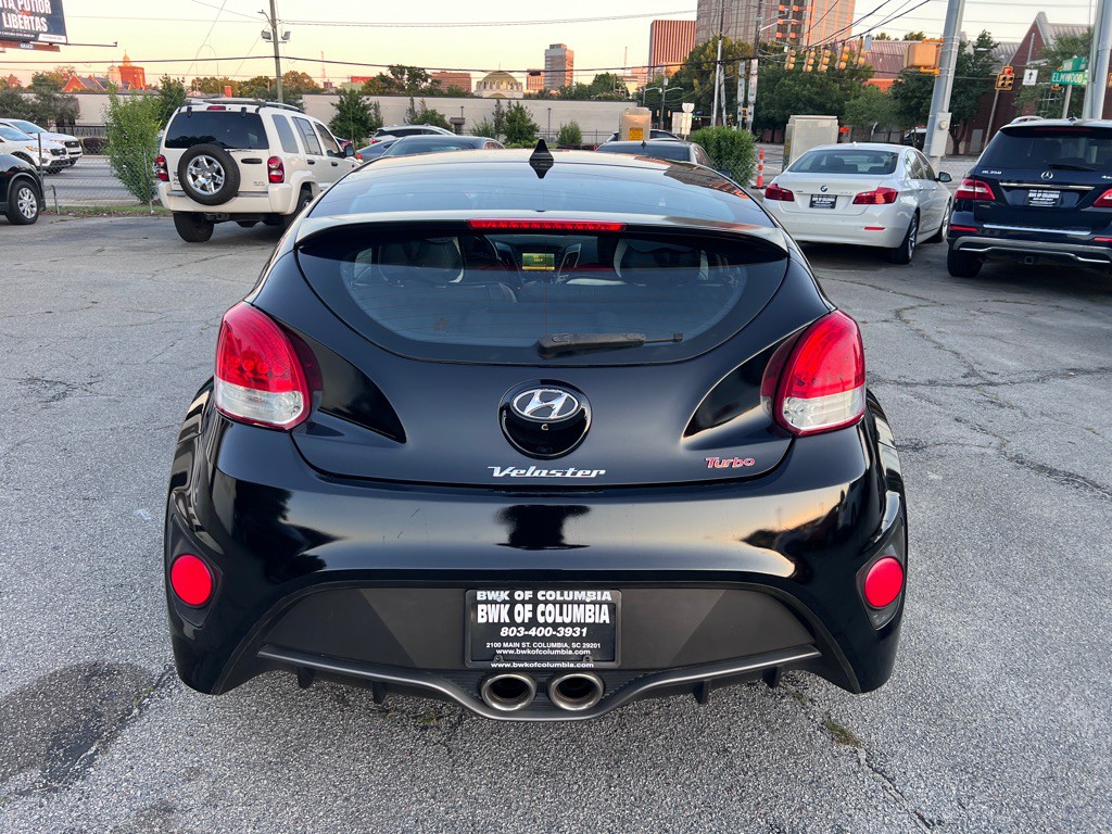 2016 Hyundai Veloster Image 6