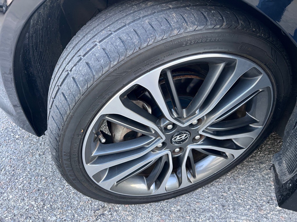 2016 Hyundai Veloster Image 15