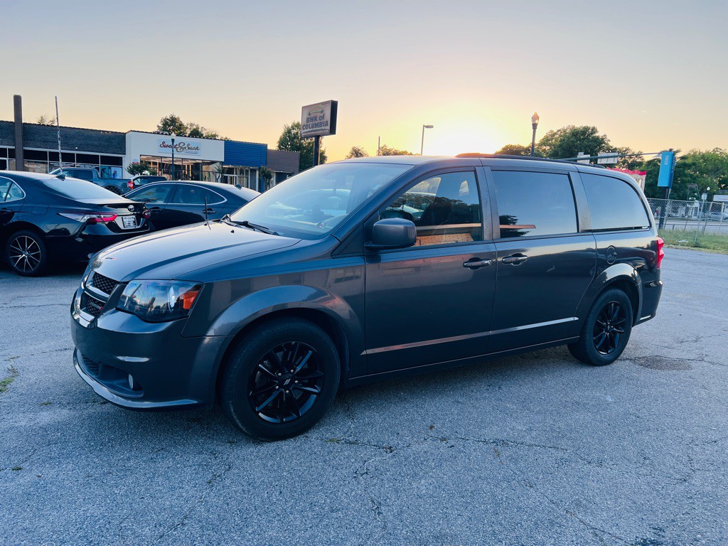 2019 Dodge Grand Caravan Image 1