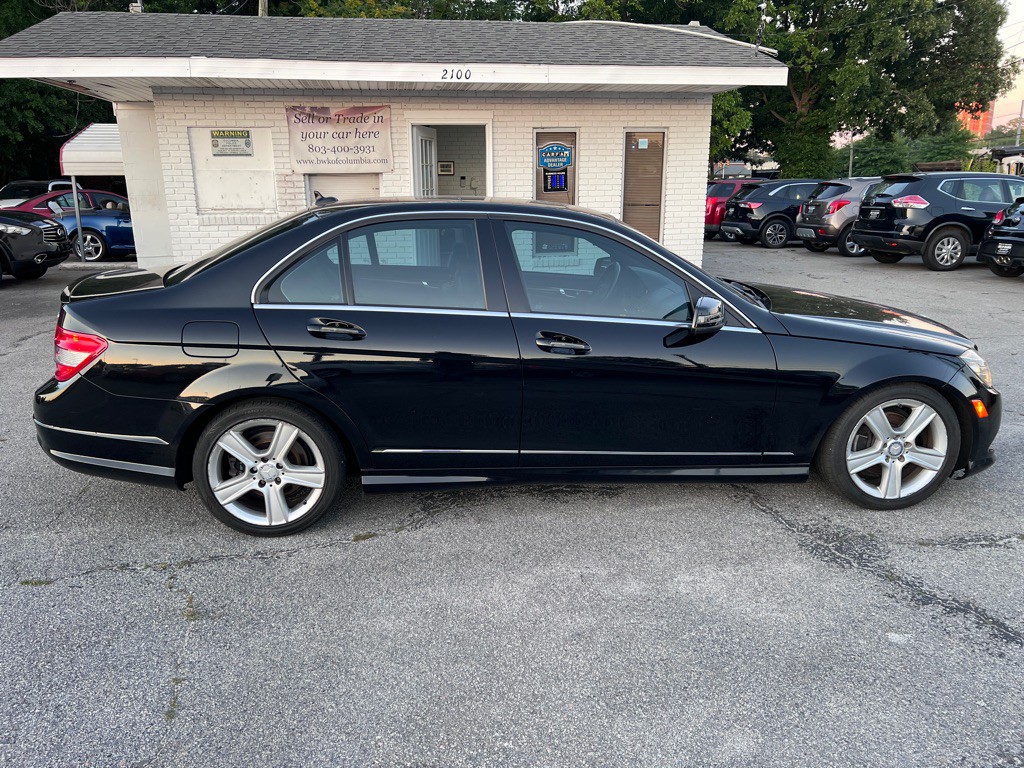 2011 Mercedes-Benz C-Class Image 4