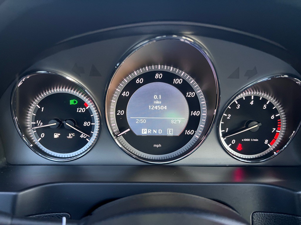 2011 Mercedes-Benz C-Class Image 12