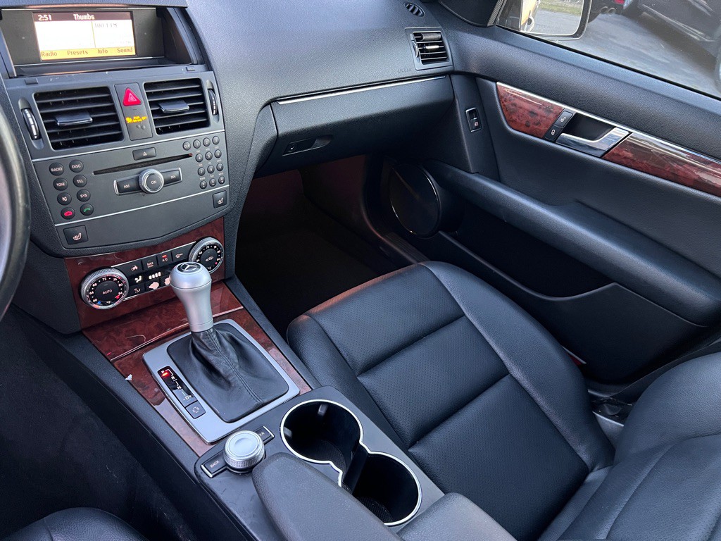 2011 Mercedes-Benz C-Class Image 15