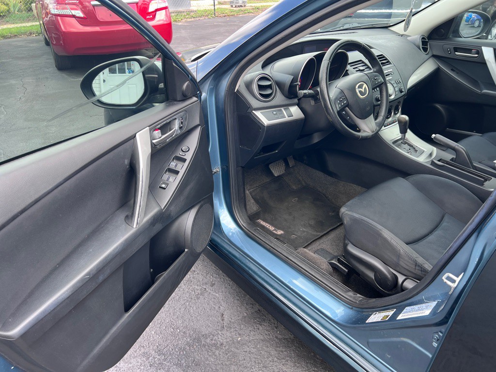 2010 Mazda Mazda3 Image 9