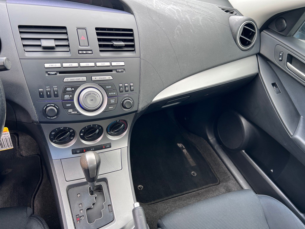 2010 Mazda Mazda3 Image 14