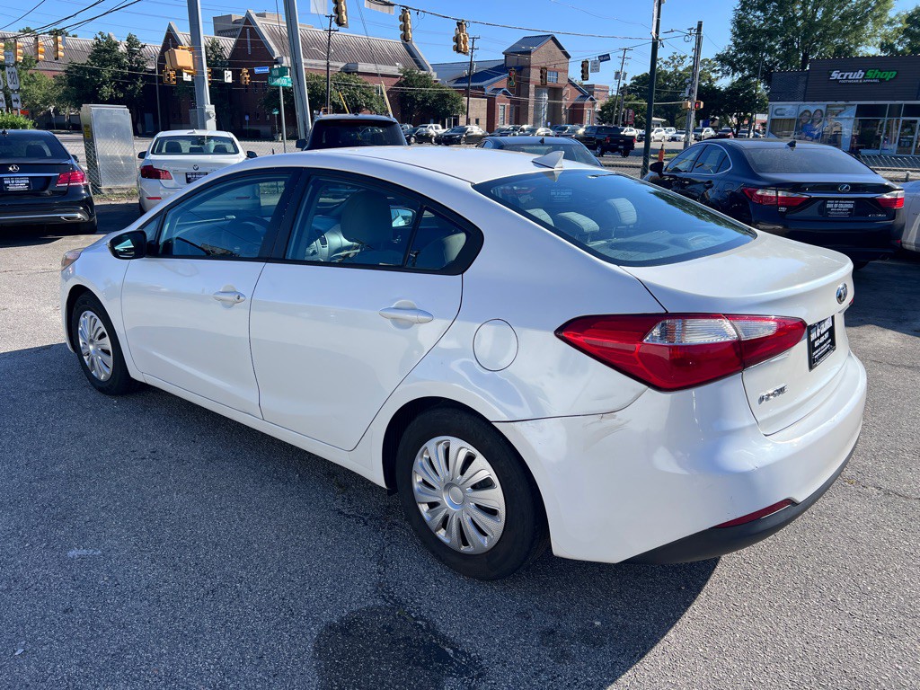 2015 Kia Forte Image 8