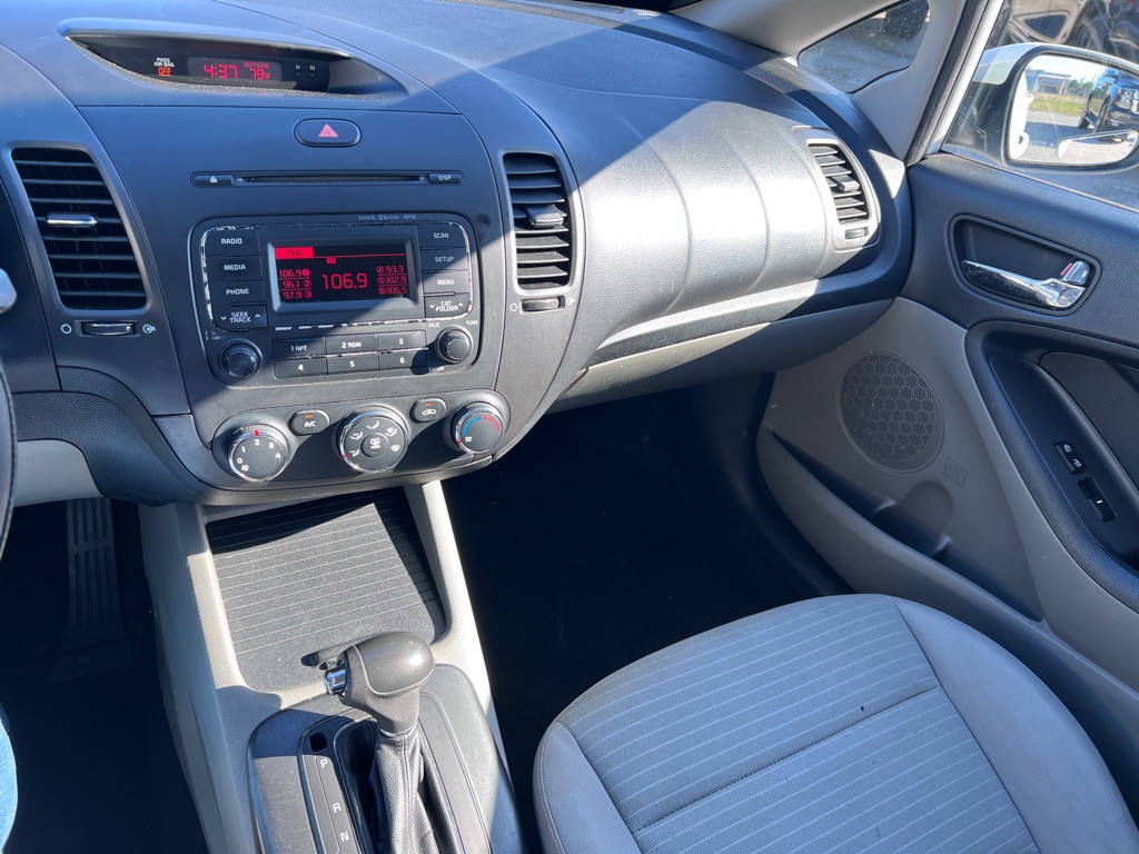 2015 Kia Forte Image 14