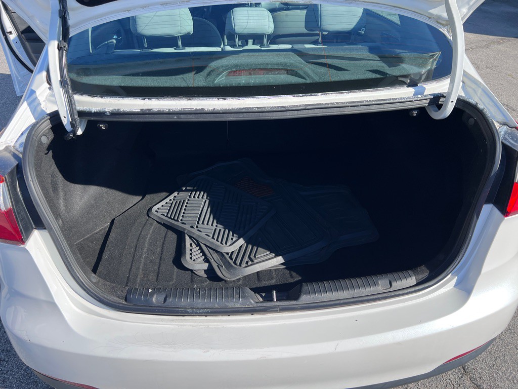 2015 Kia Forte Image 16