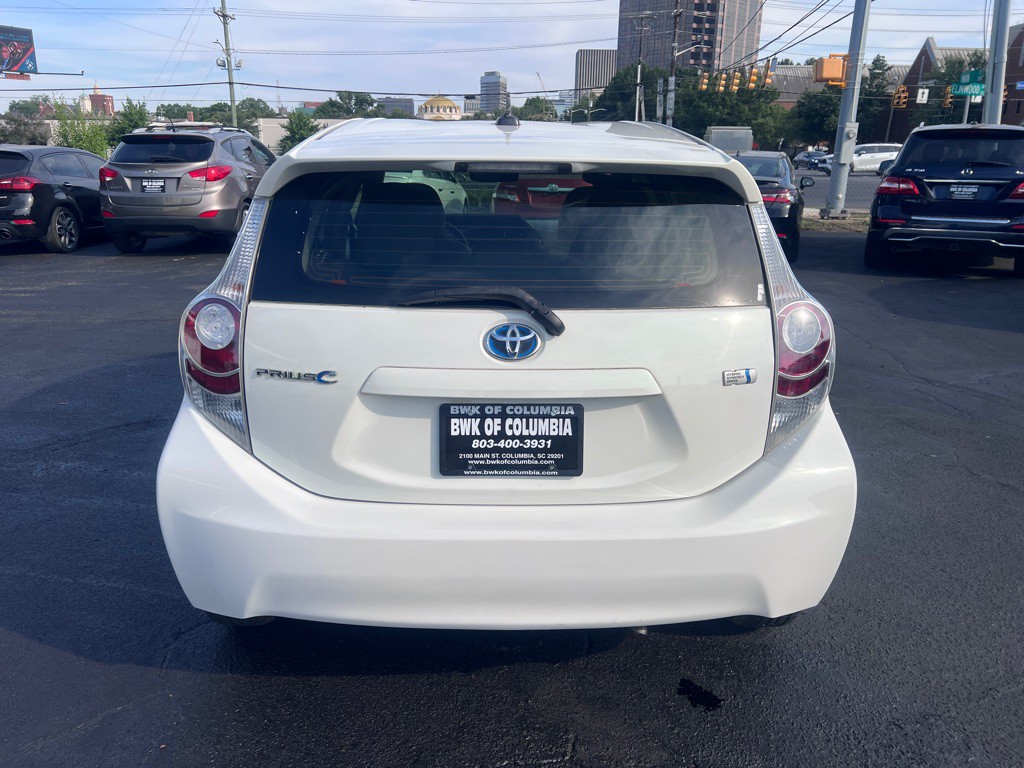 2012 Toyota Prius Image 6