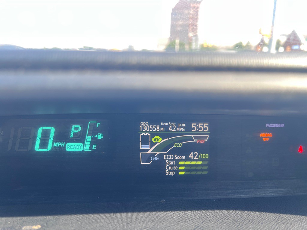 2012 Toyota Prius Image 13