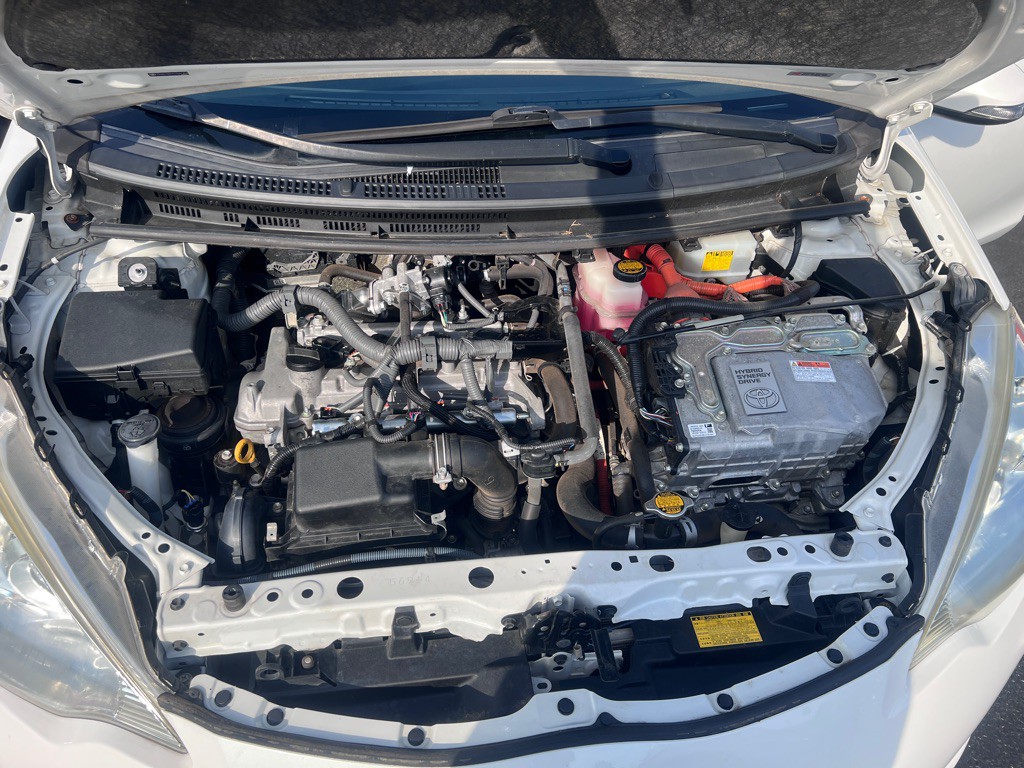 2012 Toyota Prius Image 17