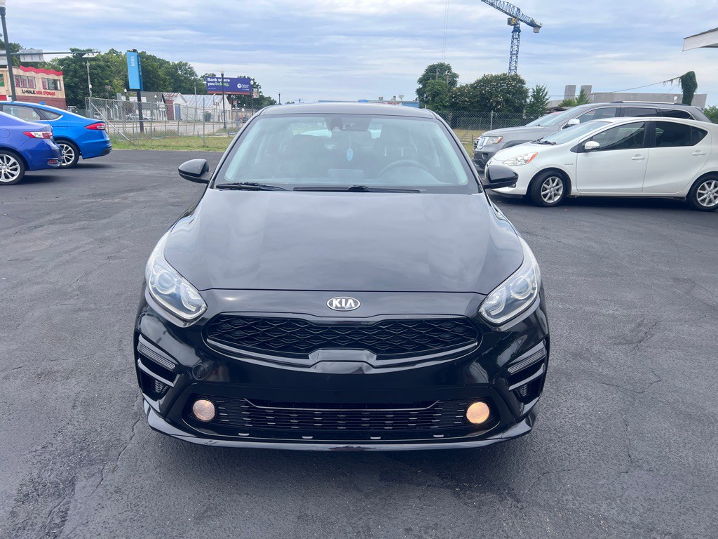 2019 Kia Forte Image 2