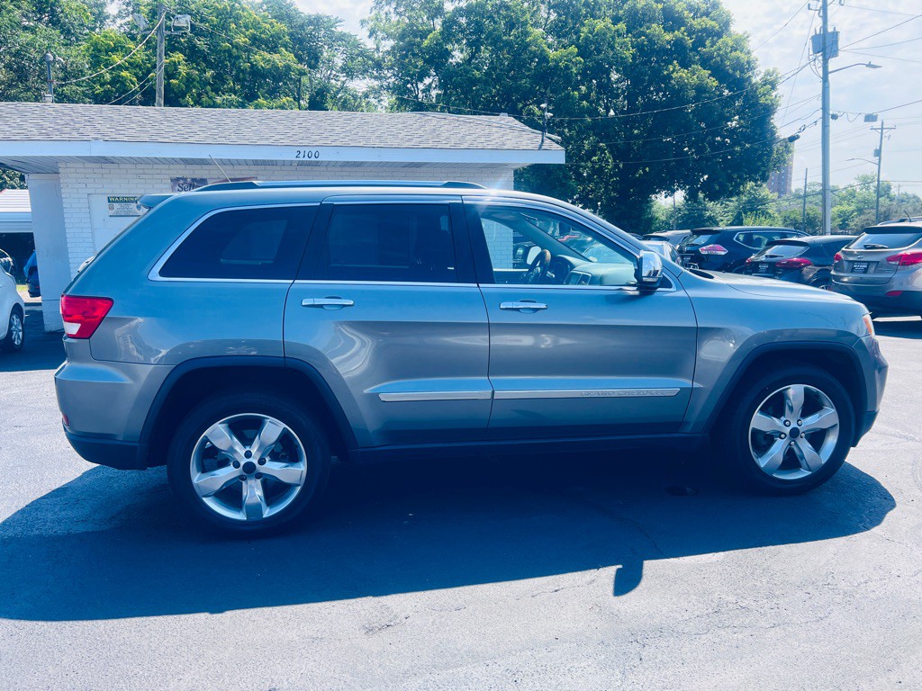 2013 Jeep Grand Cherokee Image 4