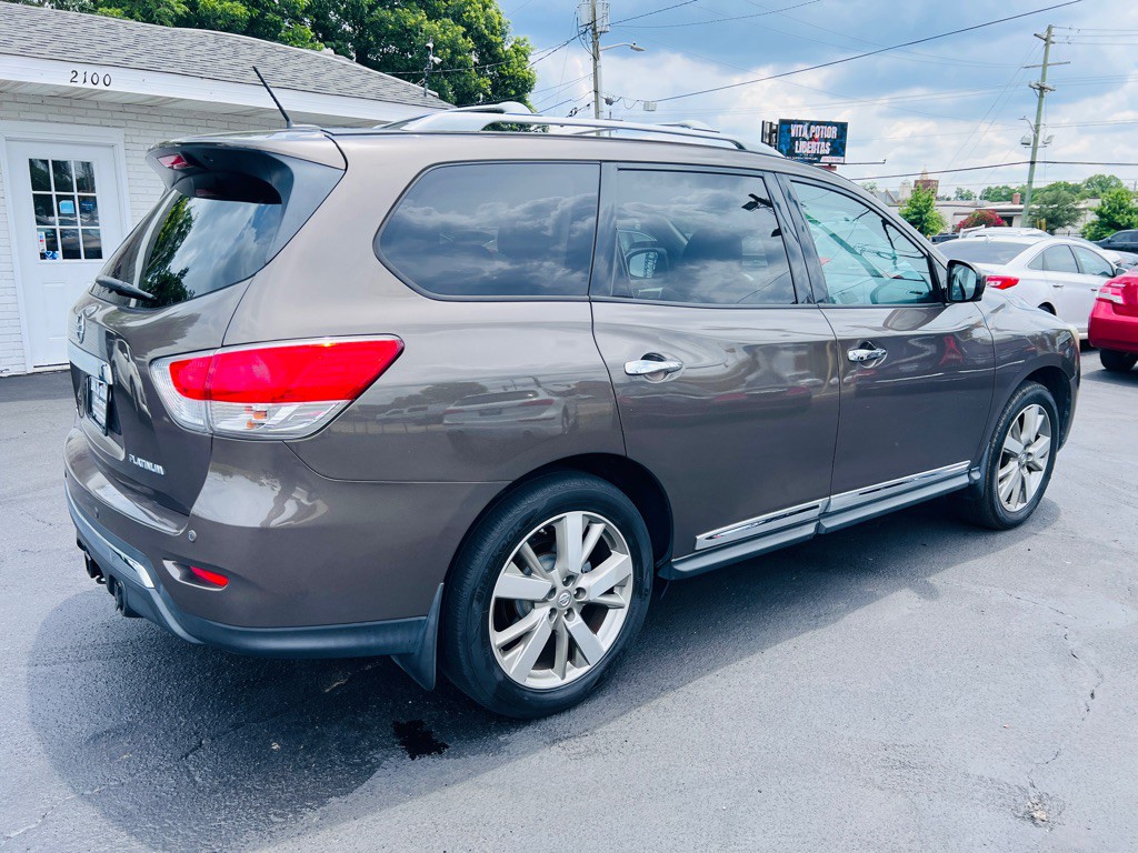 2016 Nissan Pathfinder Image 5