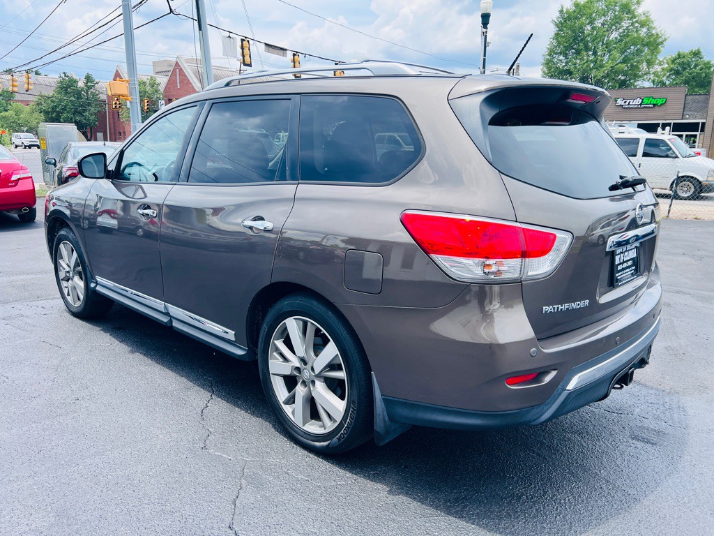 2016 Nissan Pathfinder Image 7