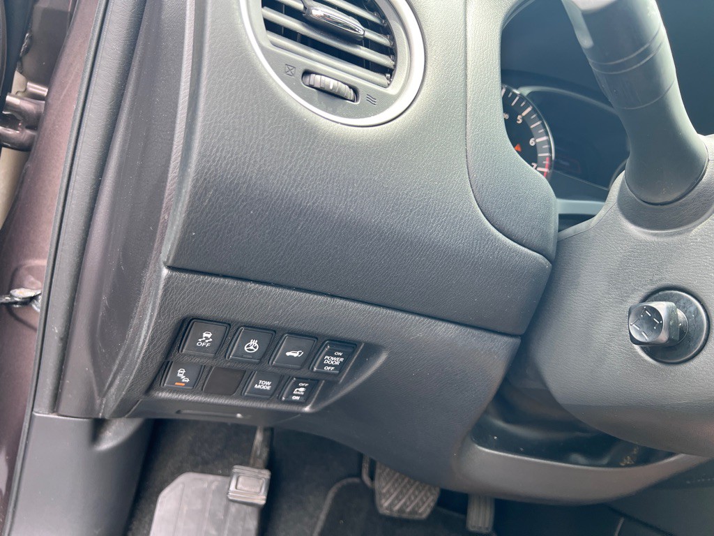 2016 Nissan Pathfinder Image 15