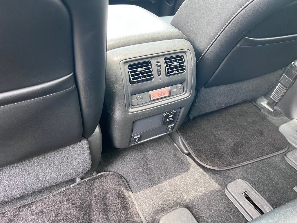 2016 Nissan Pathfinder Image 21