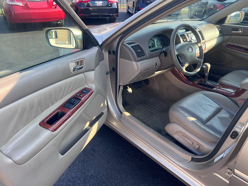 2002 Toyota Camry Image 9