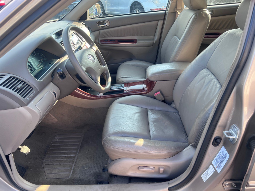 2002 Toyota Camry Image 10