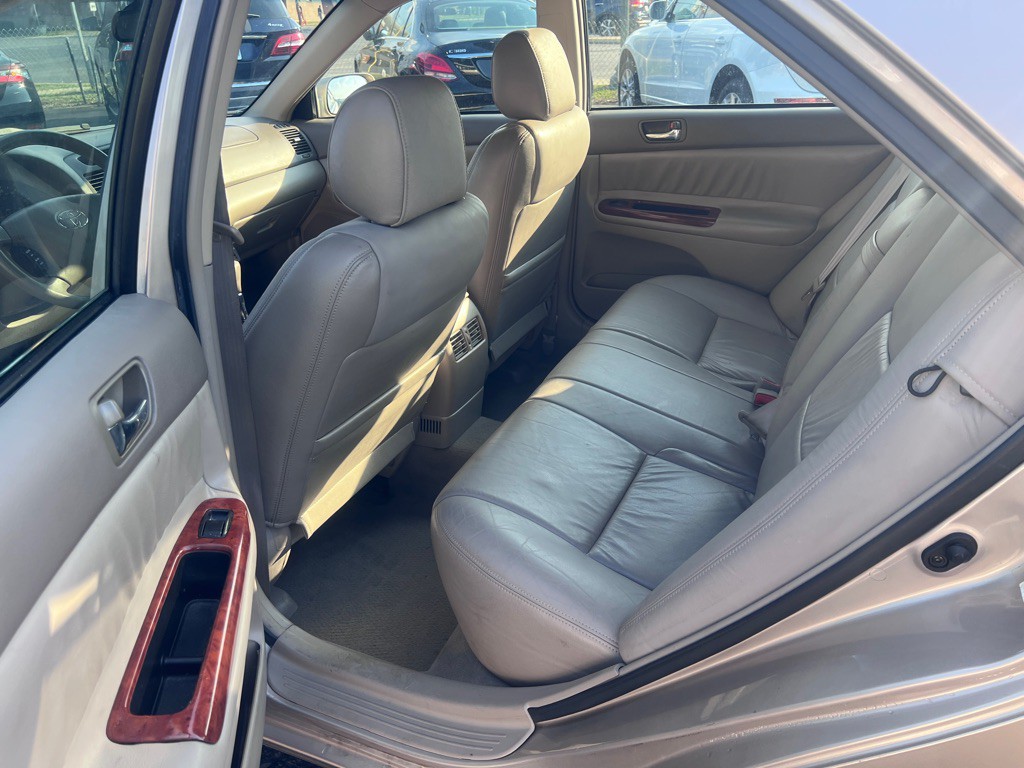 2002 Toyota Camry Image 11