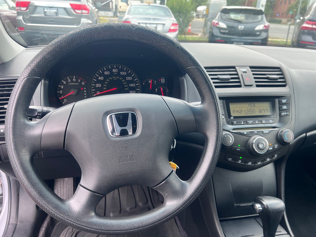 2005 Honda Accord Image 14