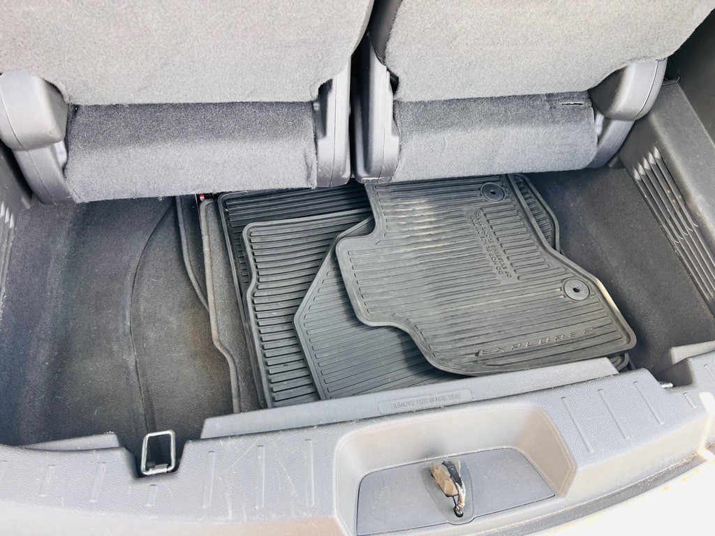 2015 Ford Explorer Image 18