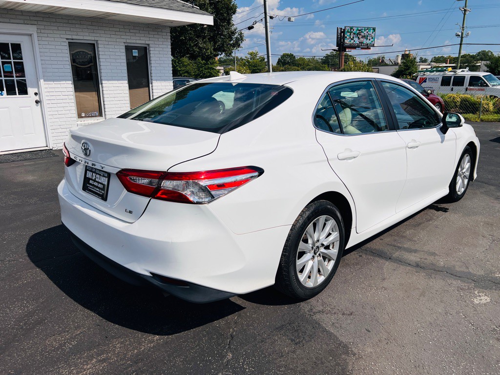 2019 Toyota Camry Image 5