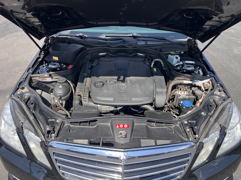 2013 Mercedes-Benz E-Class Image 16