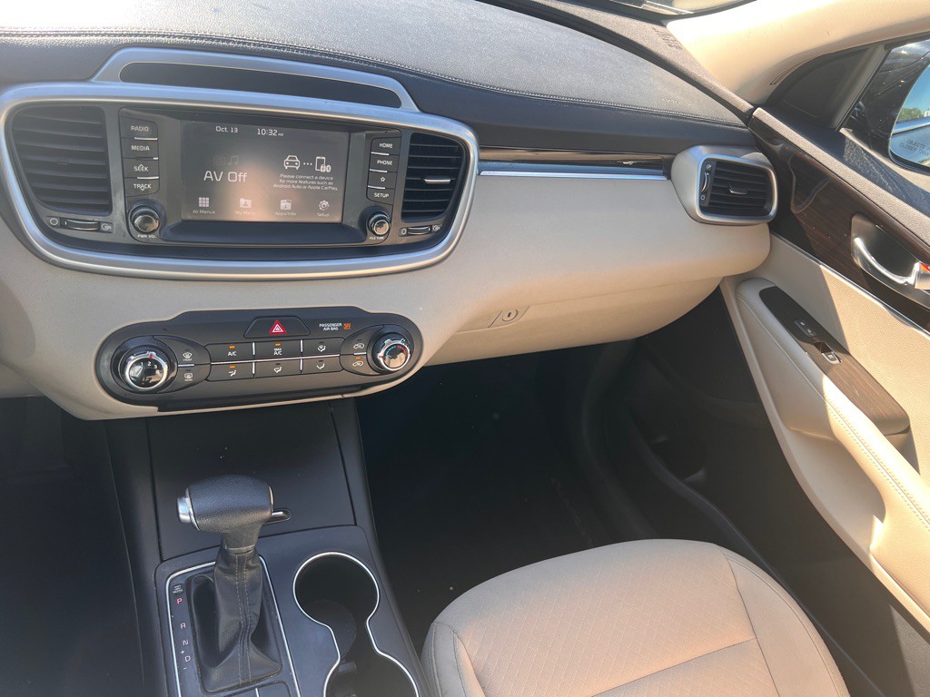2019 Kia Sorento Image 16