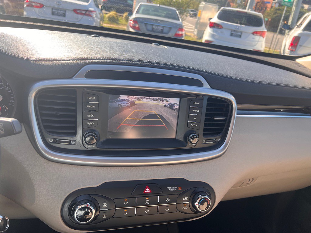 2019 Kia Sorento Image 17