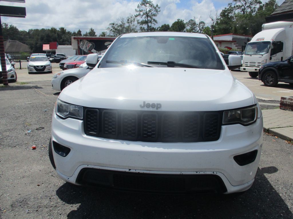 2020 Jeep Grand Cherokee Image 2