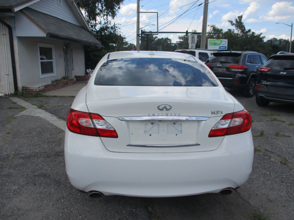 2012 INFINITI M37 Image 5