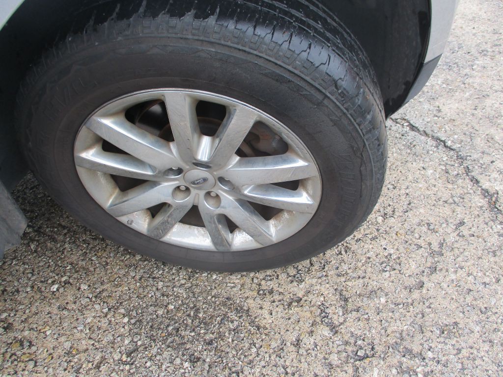 2013 Ford Edge Image 9