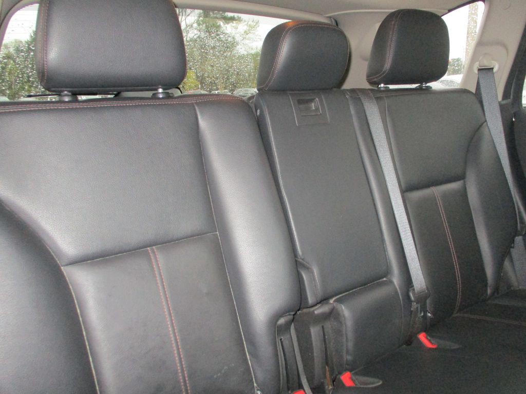 2013 Ford Edge Image 11