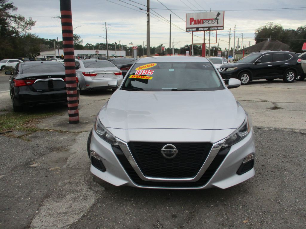 2020 Nissan Altima Image 2