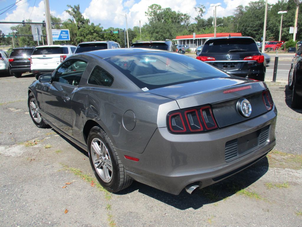 2013 Ford Mustang Image 4
