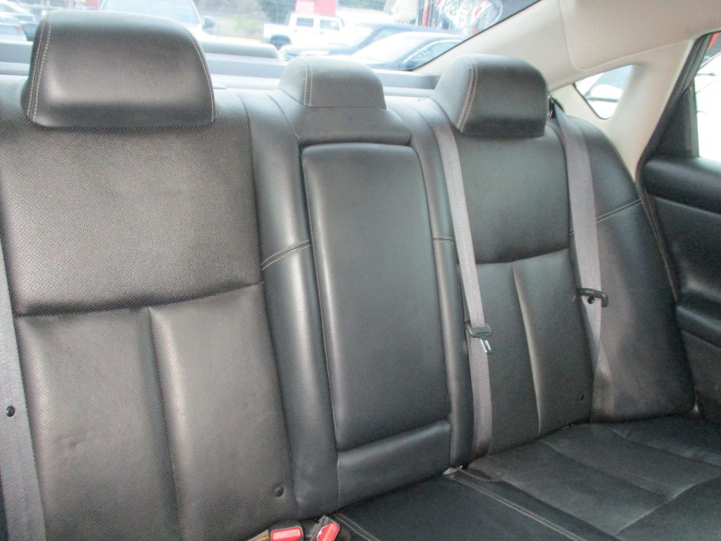 2018 Nissan Altima Image 10