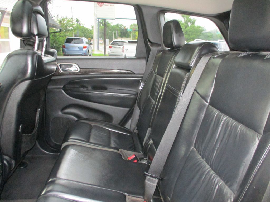 2011 Jeep Grand Cherokee Image 14