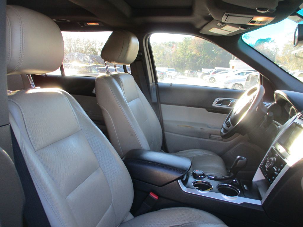 2012 Ford Explorer Image 10