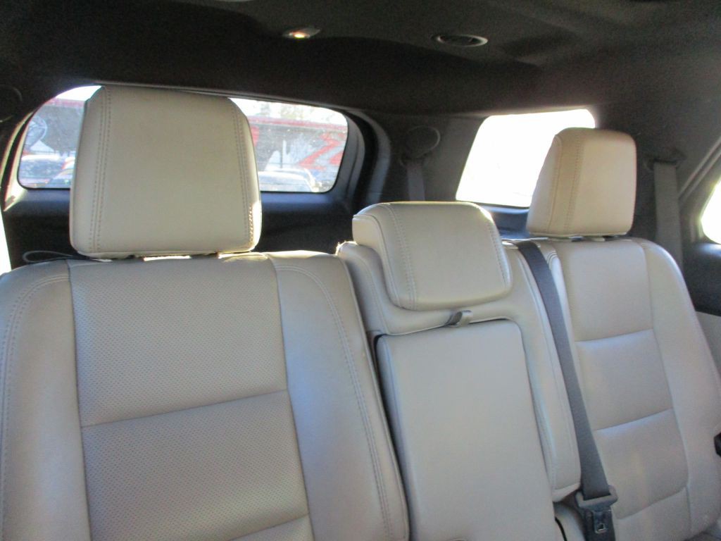 2012 Ford Explorer Image 11