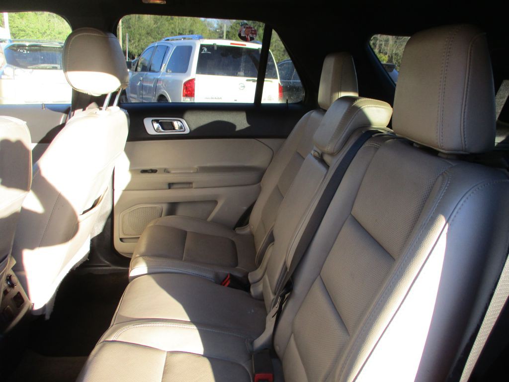 2012 Ford Explorer Image 14