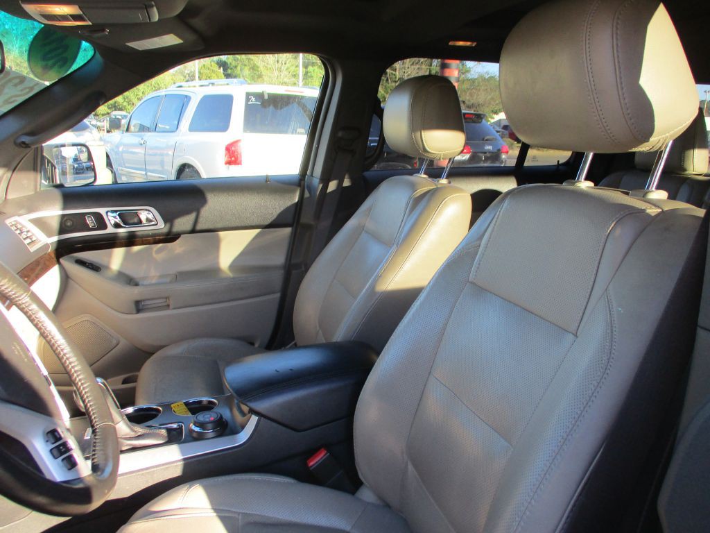 2012 Ford Explorer Image 16