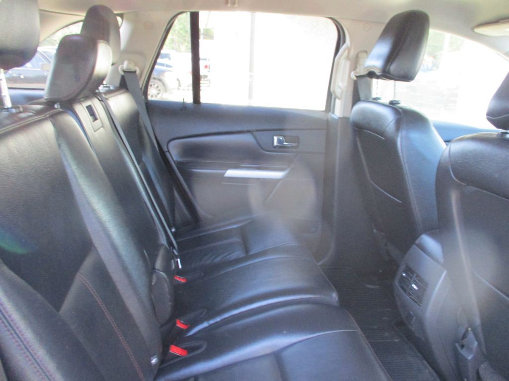 2012 Ford Edge Image 10