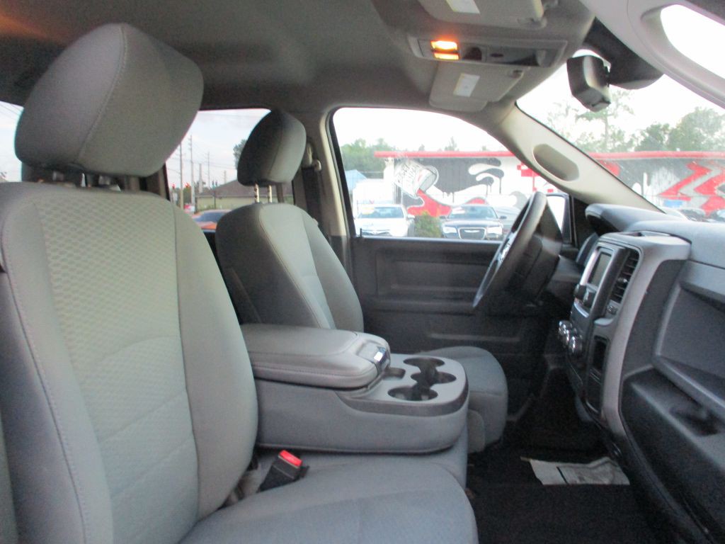 2016 RAM 1500 Image 10