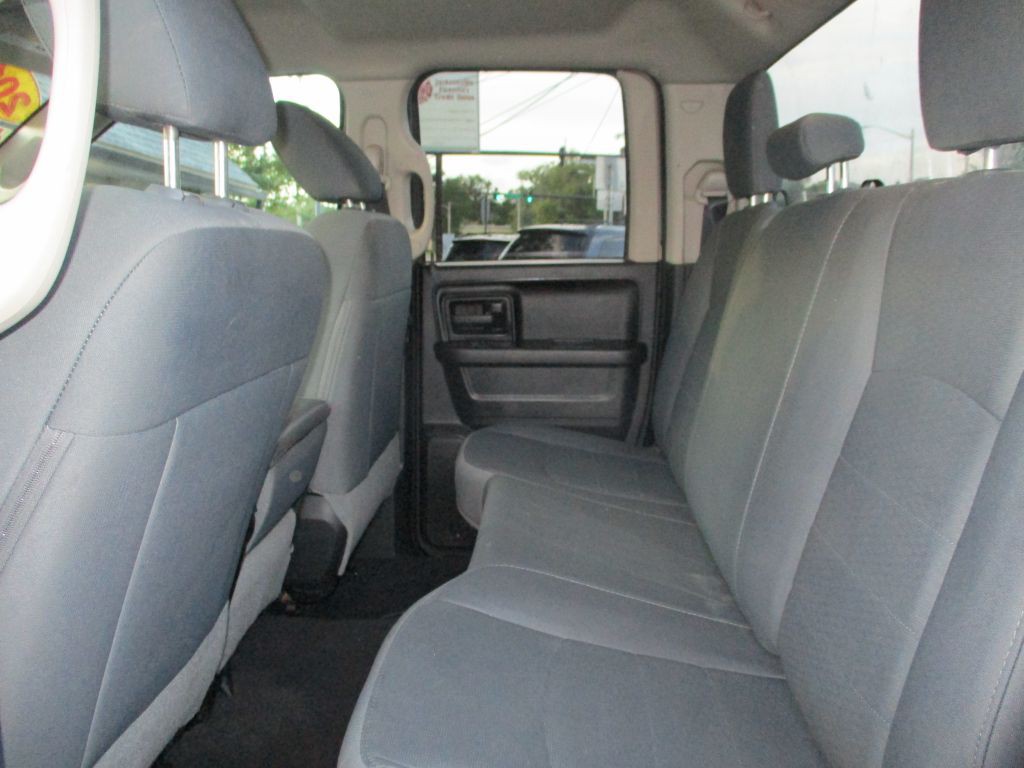 2016 RAM 1500 Image 12