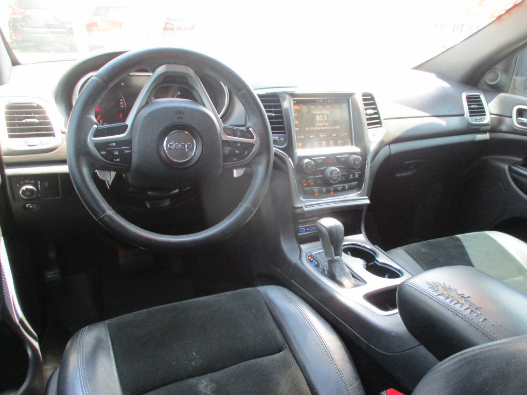 2017 Jeep Grand Cherokee Image 15