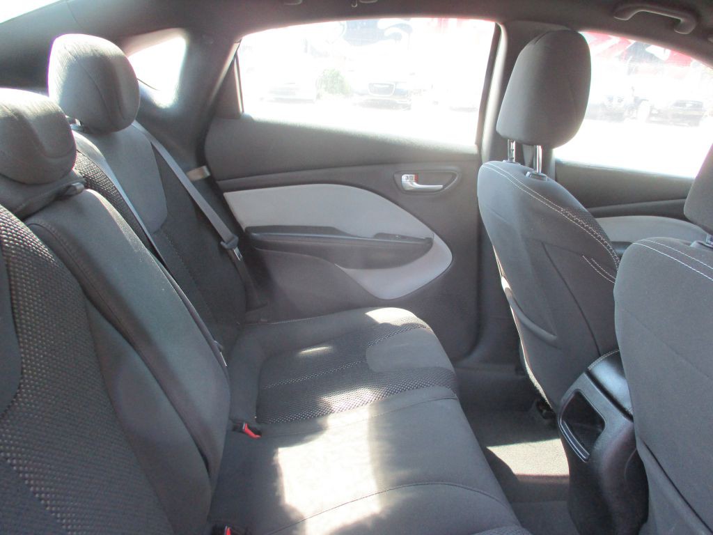 2016 Dodge Dart Image 11